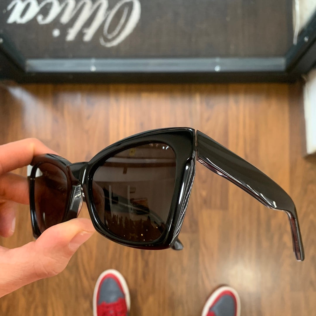 Balenciaga BB0231s 001