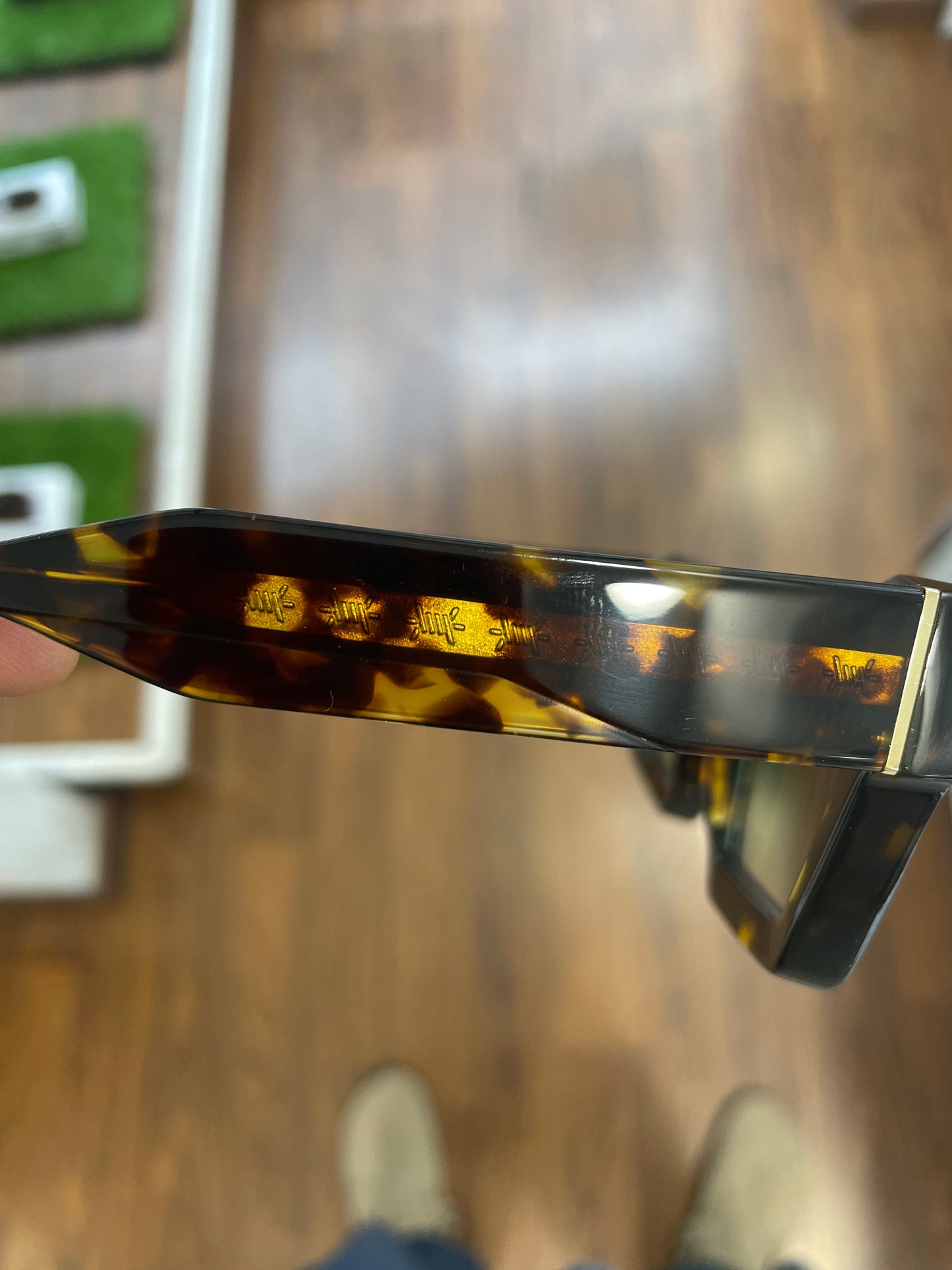 Bustout Eyewear Scarlett Tartaruga